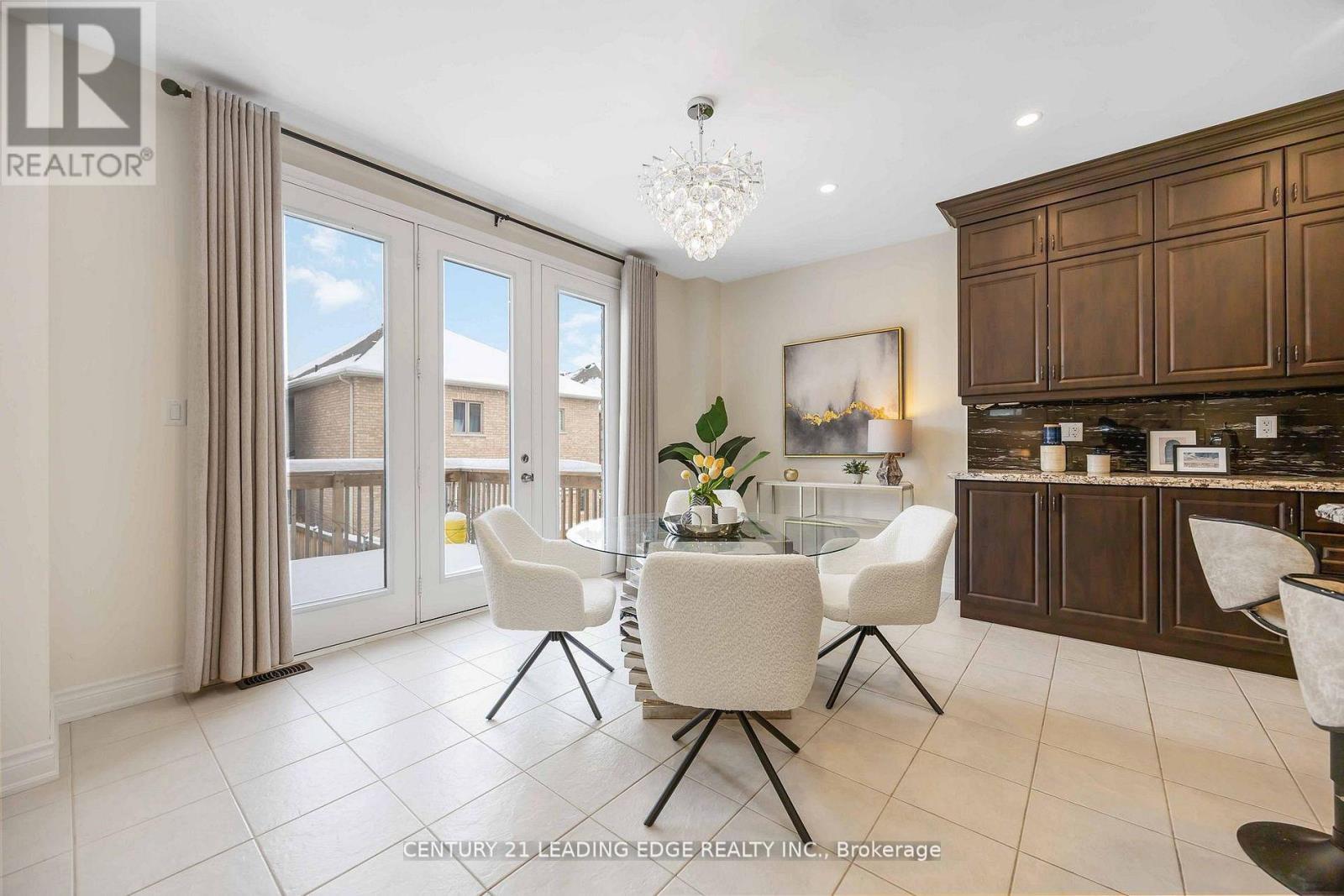 689 Somerville Drive, Newmarket, Ontario  L3X 0J9 - Photo 24 - N13009730