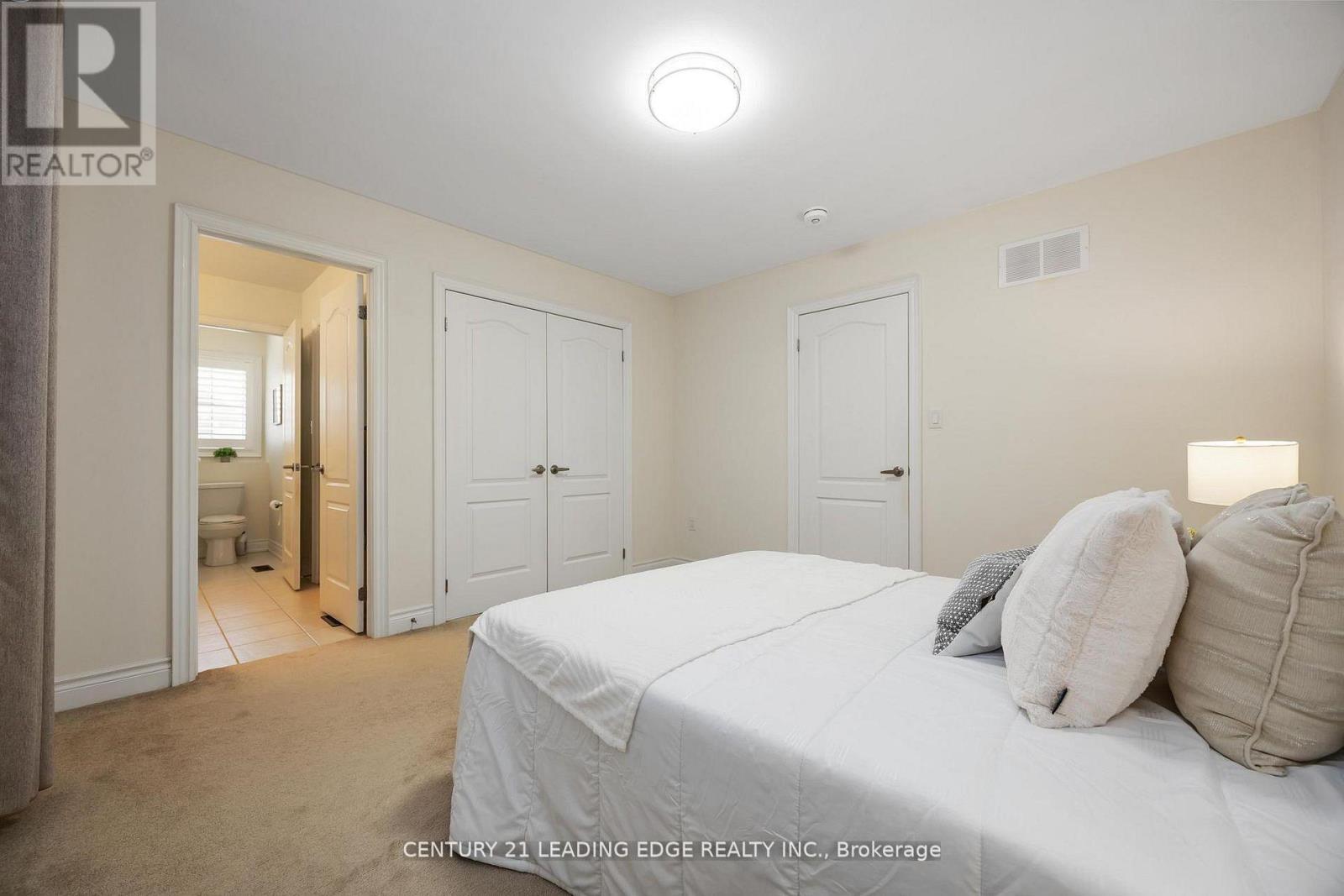 689 Somerville Drive, Newmarket, Ontario  L3X 0J9 - Photo 29 - N13009730