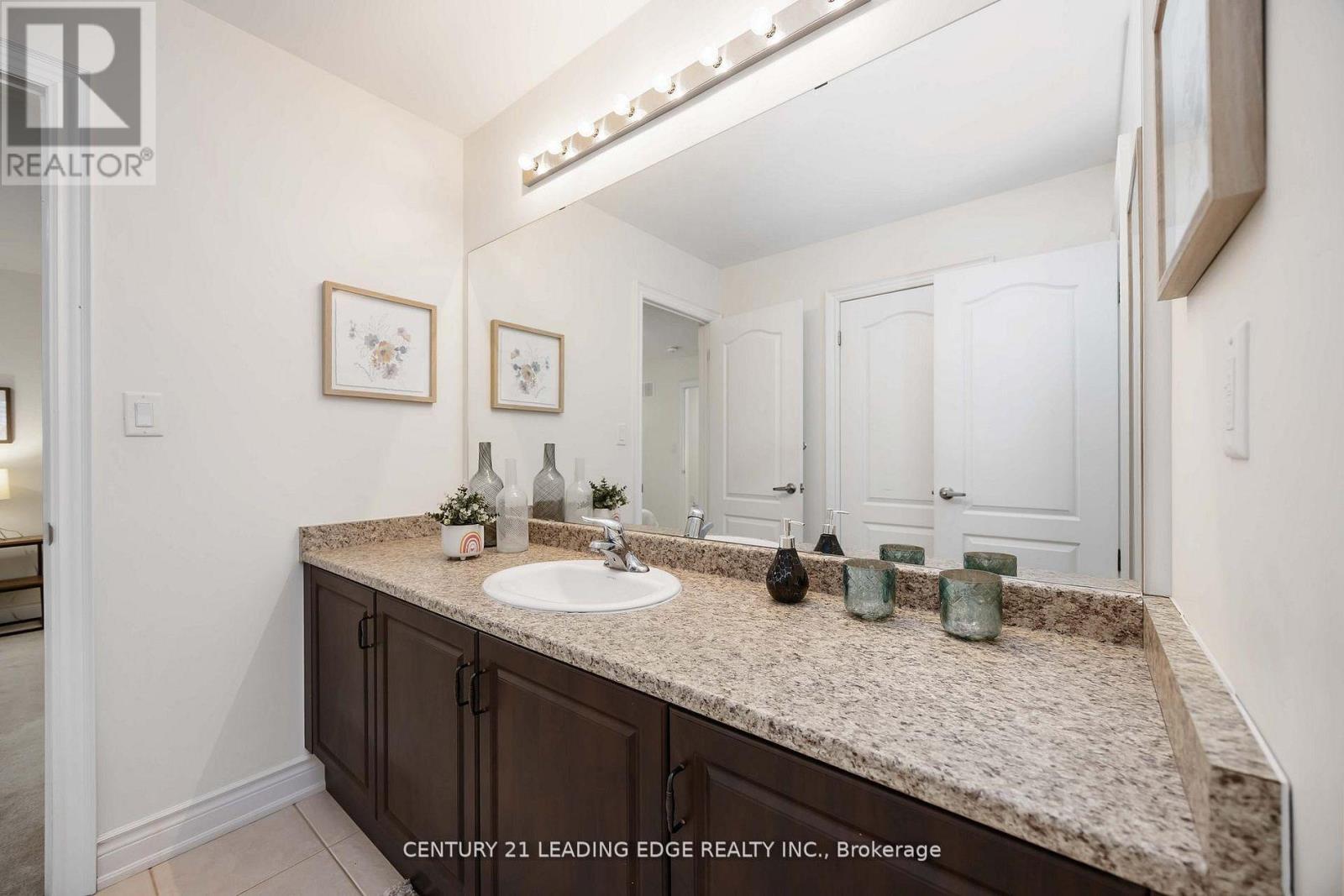 689 Somerville Drive, Newmarket, Ontario  L3X 0J9 - Photo 31 - N13009730