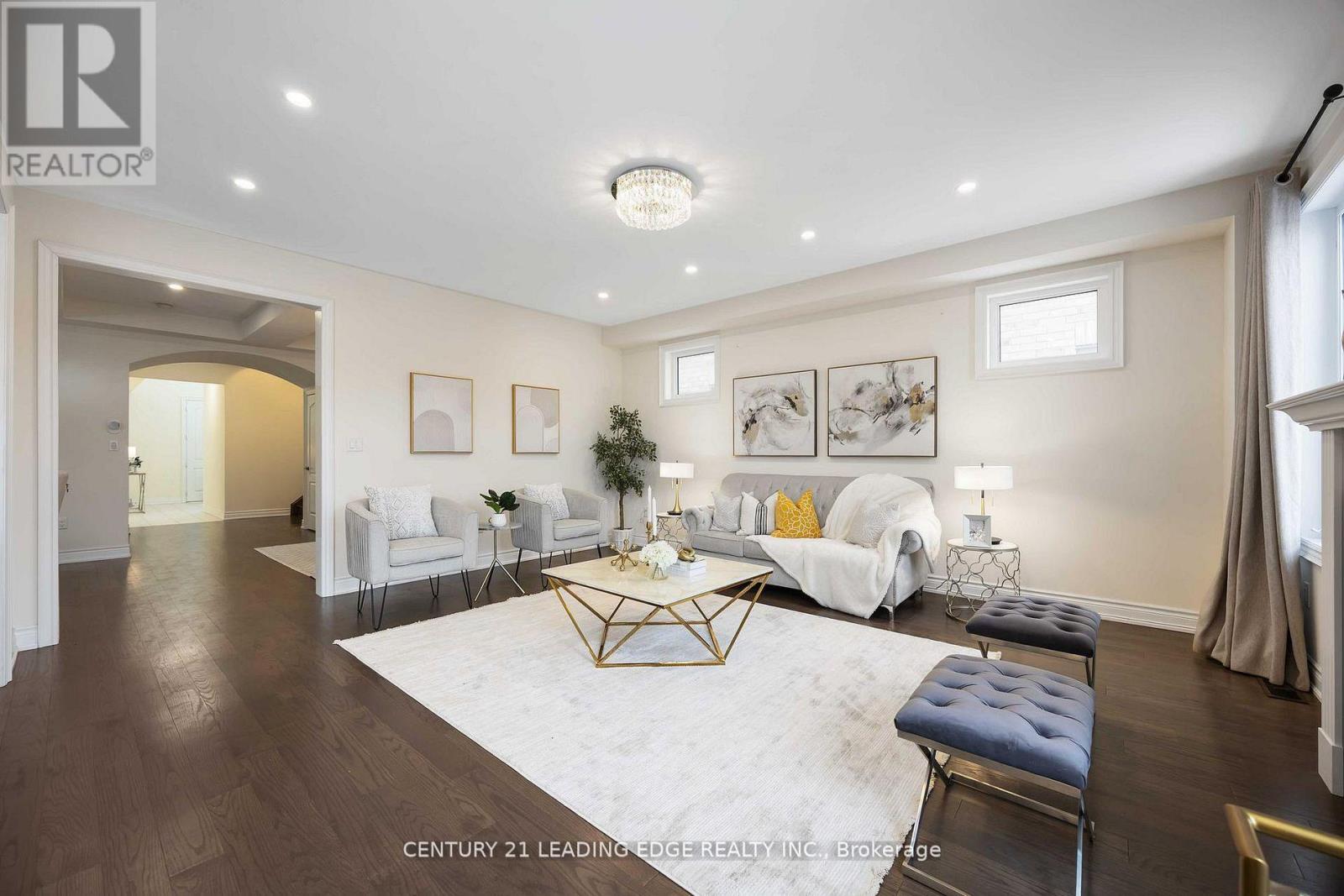 689 Somerville Drive, Newmarket, Ontario  L3X 0J9 - Photo 7 - N13009730