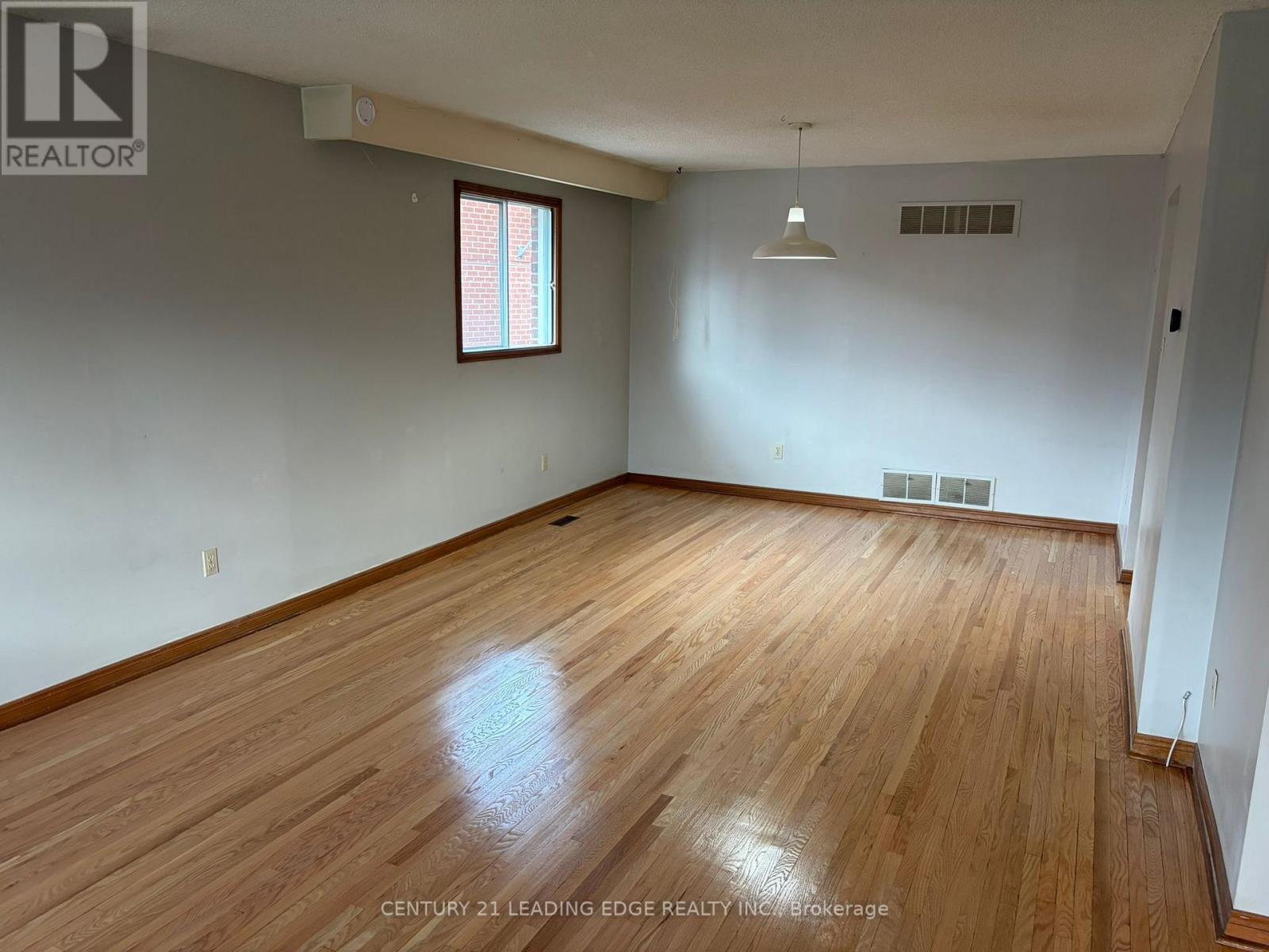 127 Risebrough Circuit, Markham, Ontario  L3R 3E1 - Photo 4 - N13005744