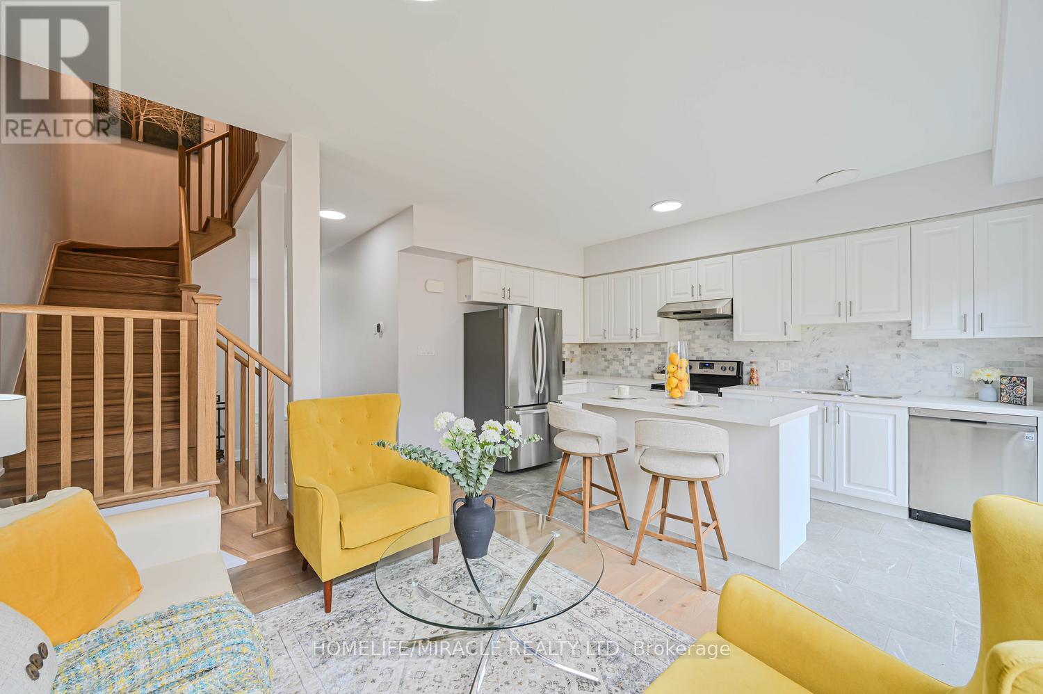 29 Turnberry Lane, Barrie, Ontario  L9J 0M8 - Photo 12 - S13009656