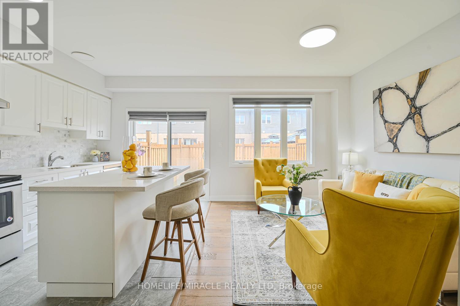 29 Turnberry Lane, Barrie, Ontario  L9J 0M8 - Photo 14 - S13009656