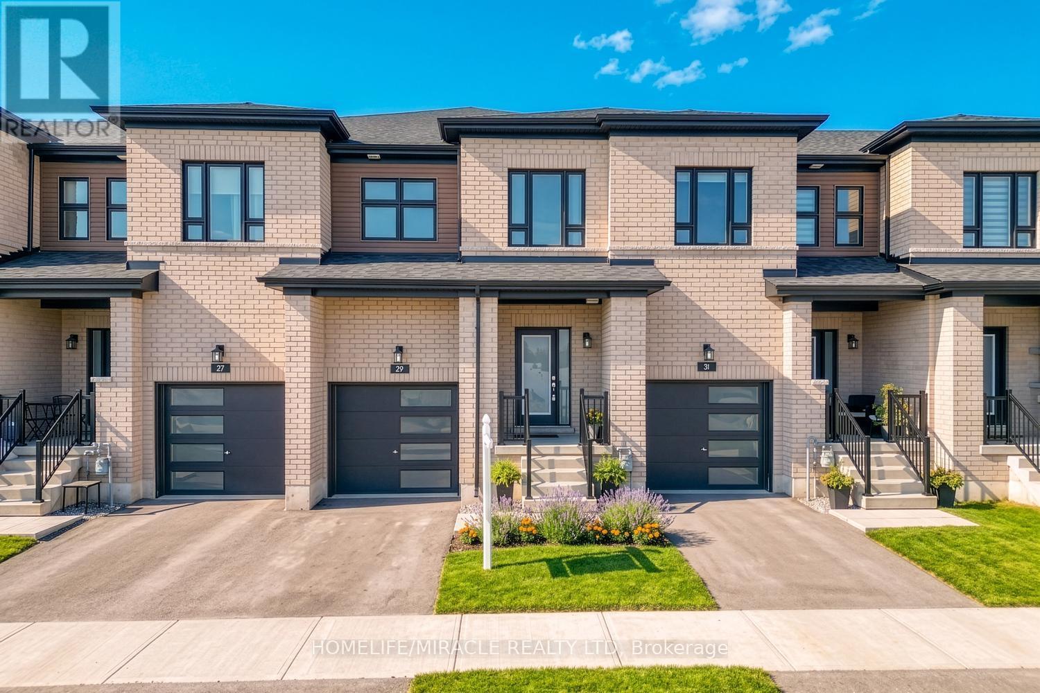 29 Turnberry Lane, Barrie, Ontario  L9J 0M8 - Photo 2 - S13009656