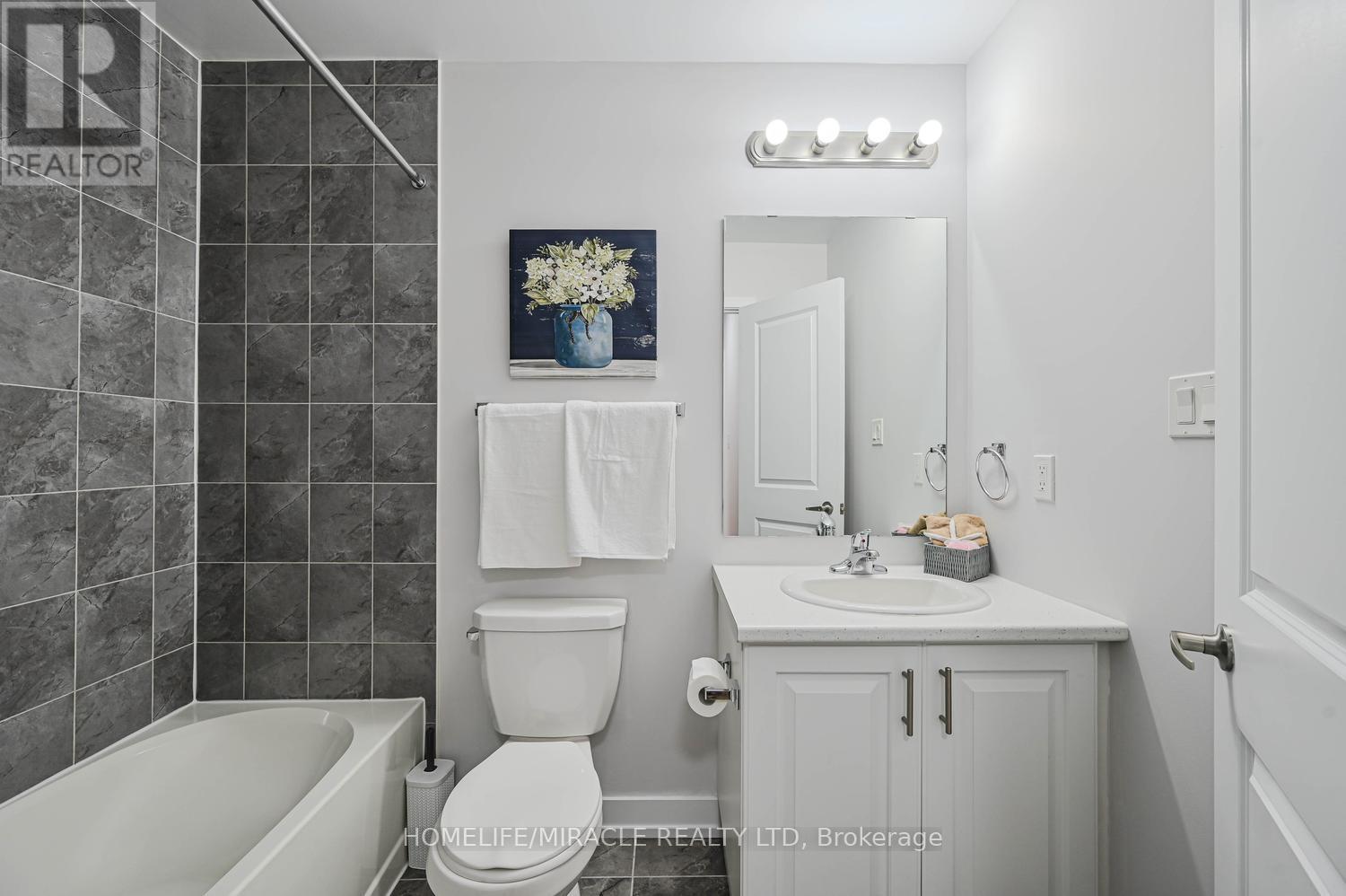 29 Turnberry Lane, Barrie, Ontario  L9J 0M8 - Photo 30 - S13009656