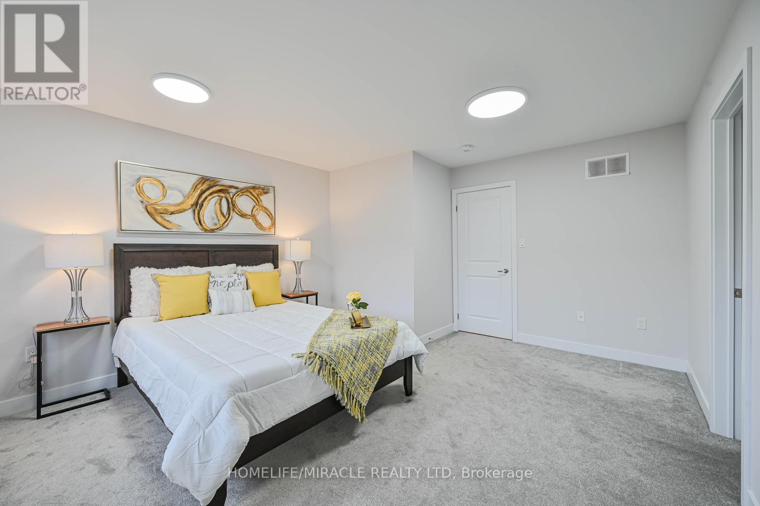 29 Turnberry Lane, Barrie, Ontario  L9J 0M8 - Photo 38 - S13009656