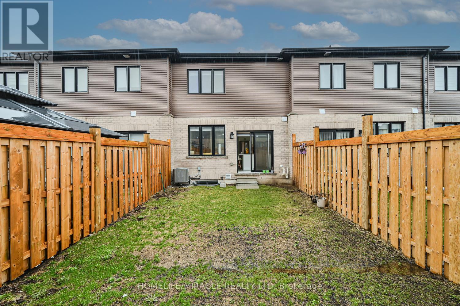 29 Turnberry Lane, Barrie, Ontario  L9J 0M8 - Photo 46 - S13009656