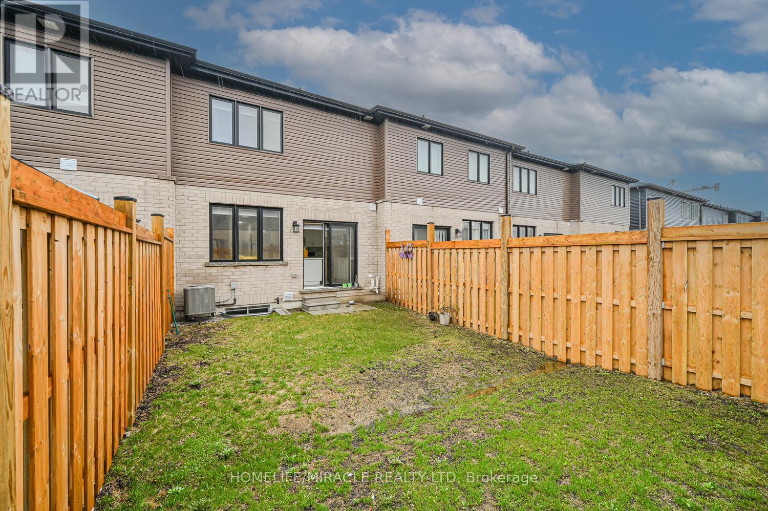 29 Turnberry Lane, Barrie, Ontario  L9J 0M8 - Photo 48 - S13009656
