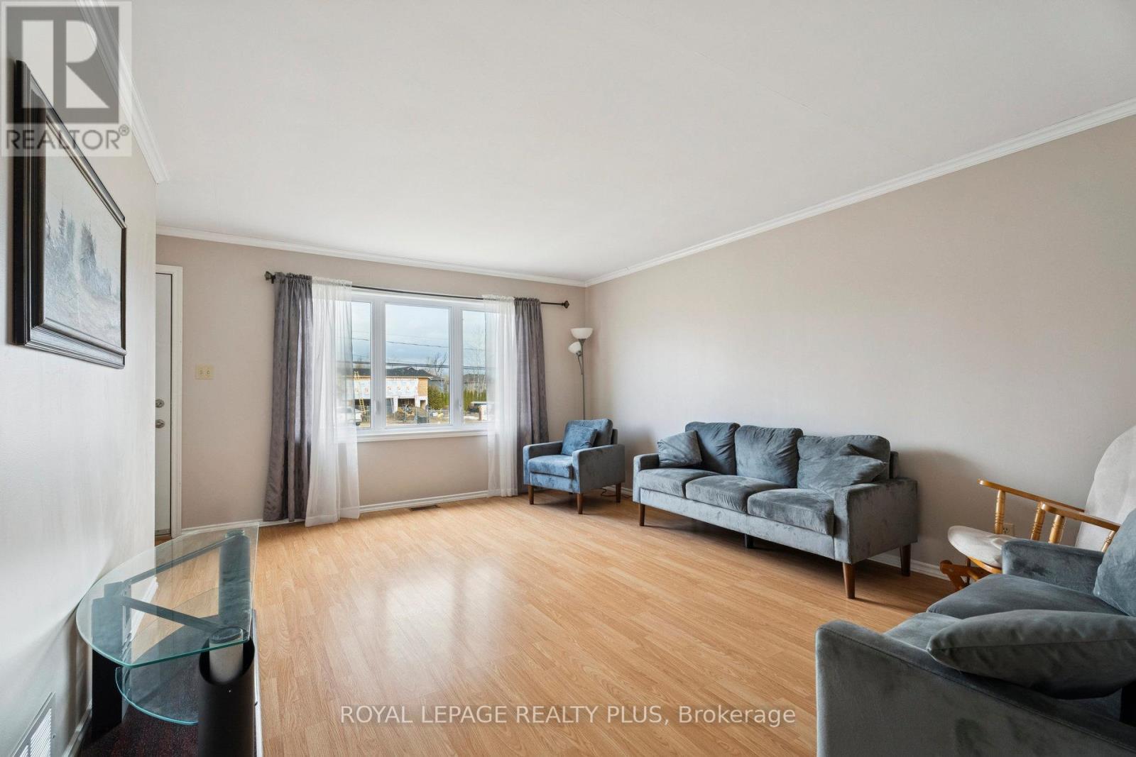 7719 Poplar Side Road, Clearview, Ontario  L9Y 3Y9 - Photo 3 - S13009710