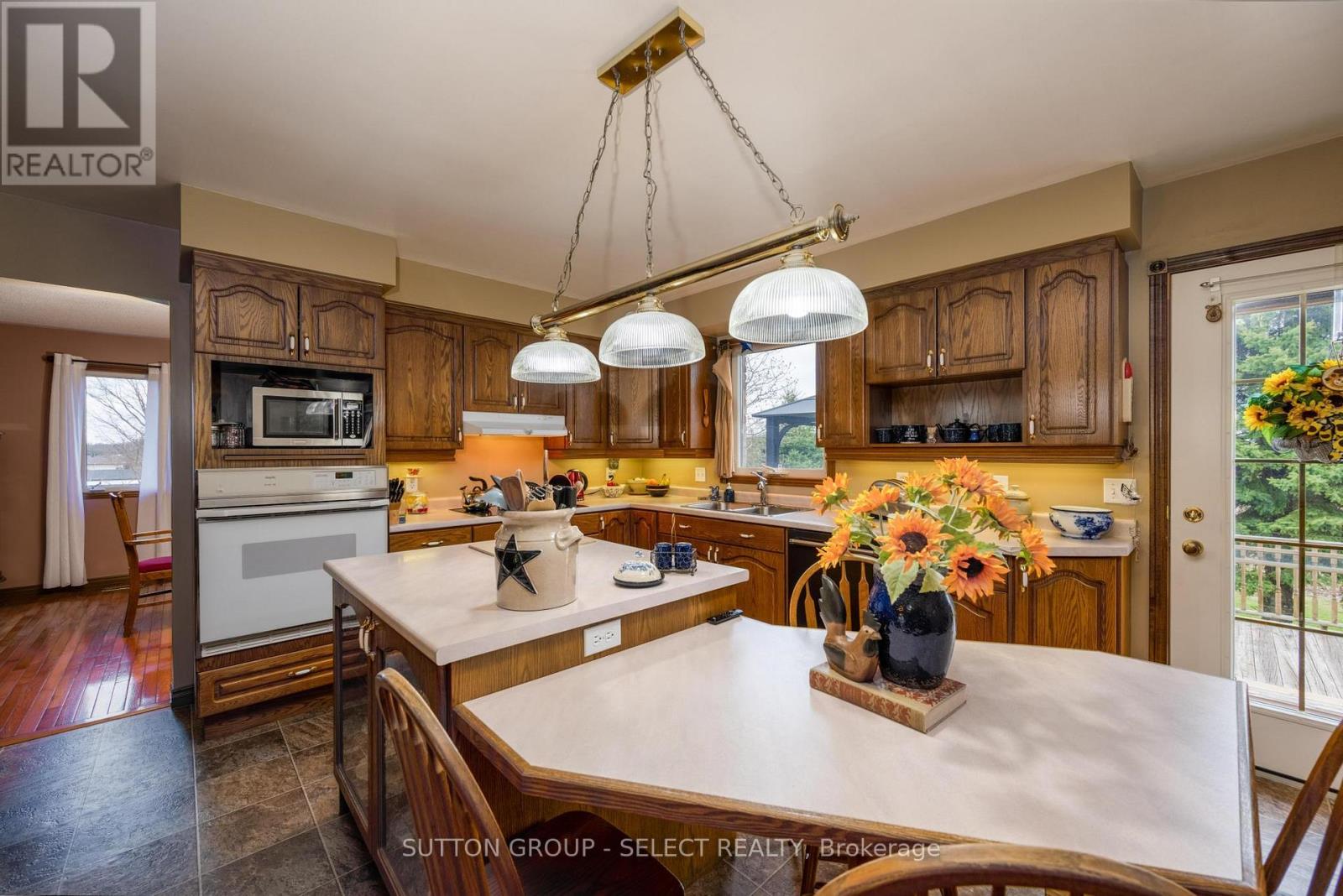 77242 London Road, Huron East, Ontario  N0M 1L0 - Photo 11 - X12813338