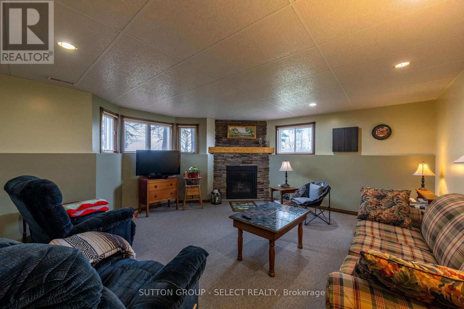 77242 London Road, Huron East, Ontario  N0M 1L0 - Photo 19 - X12813338