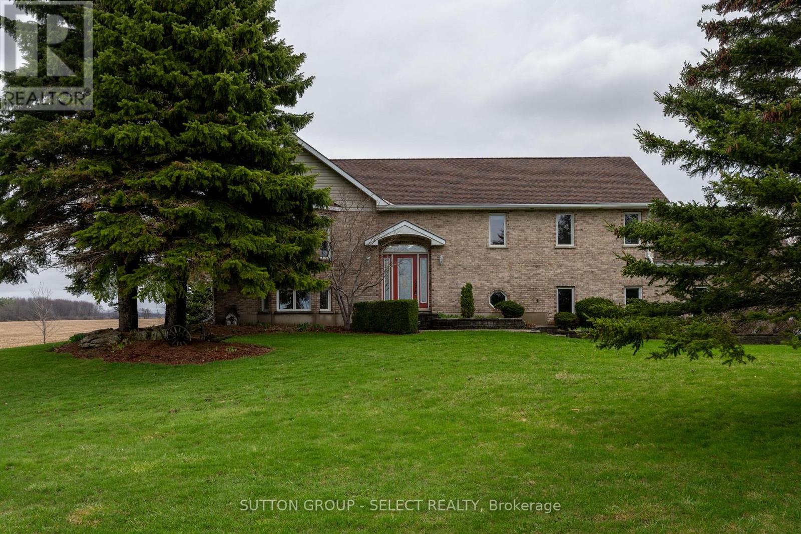 77242 London Road, Huron East, Ontario  N0M 1L0 - Photo 2 - X12813338
