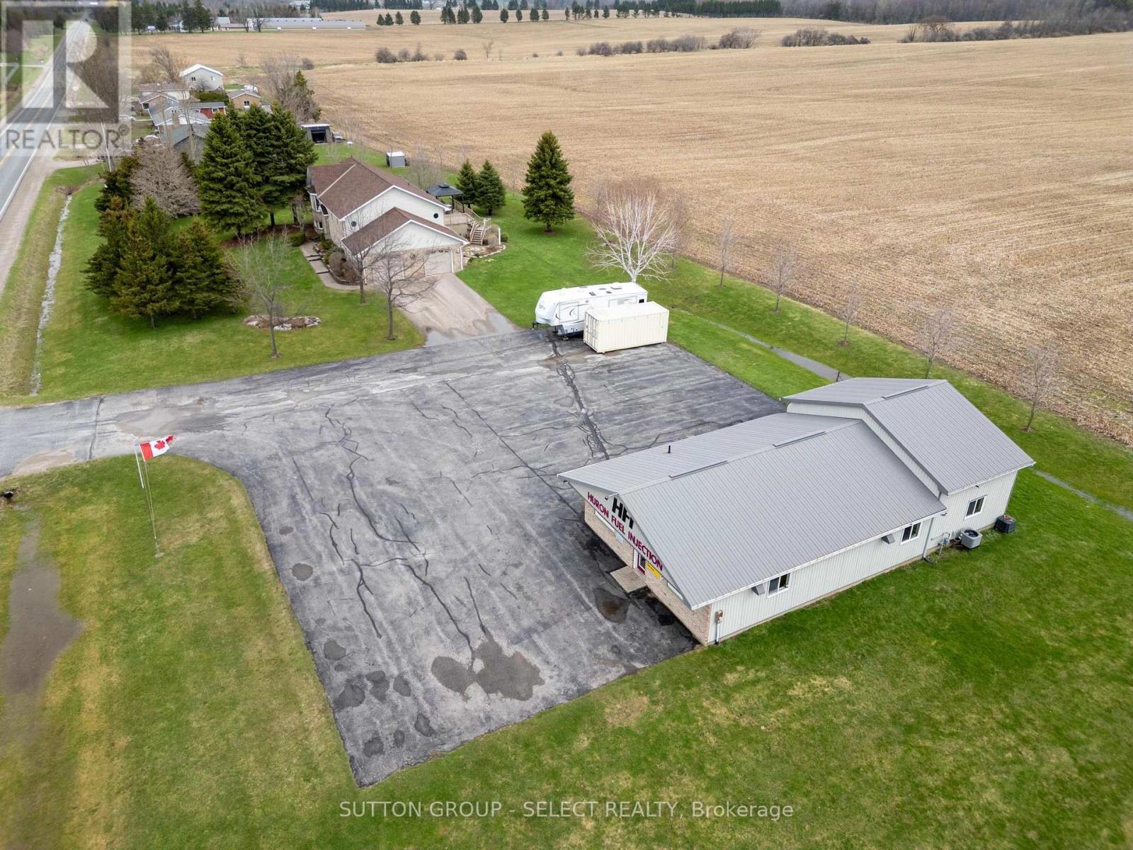 77242 London Road, Huron East, Ontario  N0M 1L0 - Photo 37 - X12813338