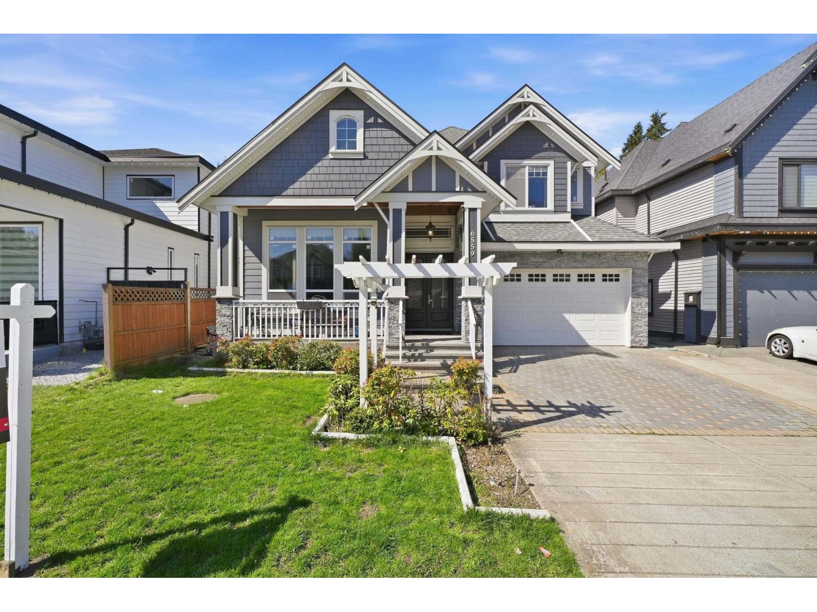 6559 142 Street, Surrey, British Columbia  V3W 5M5 - Photo 1 - R3109206