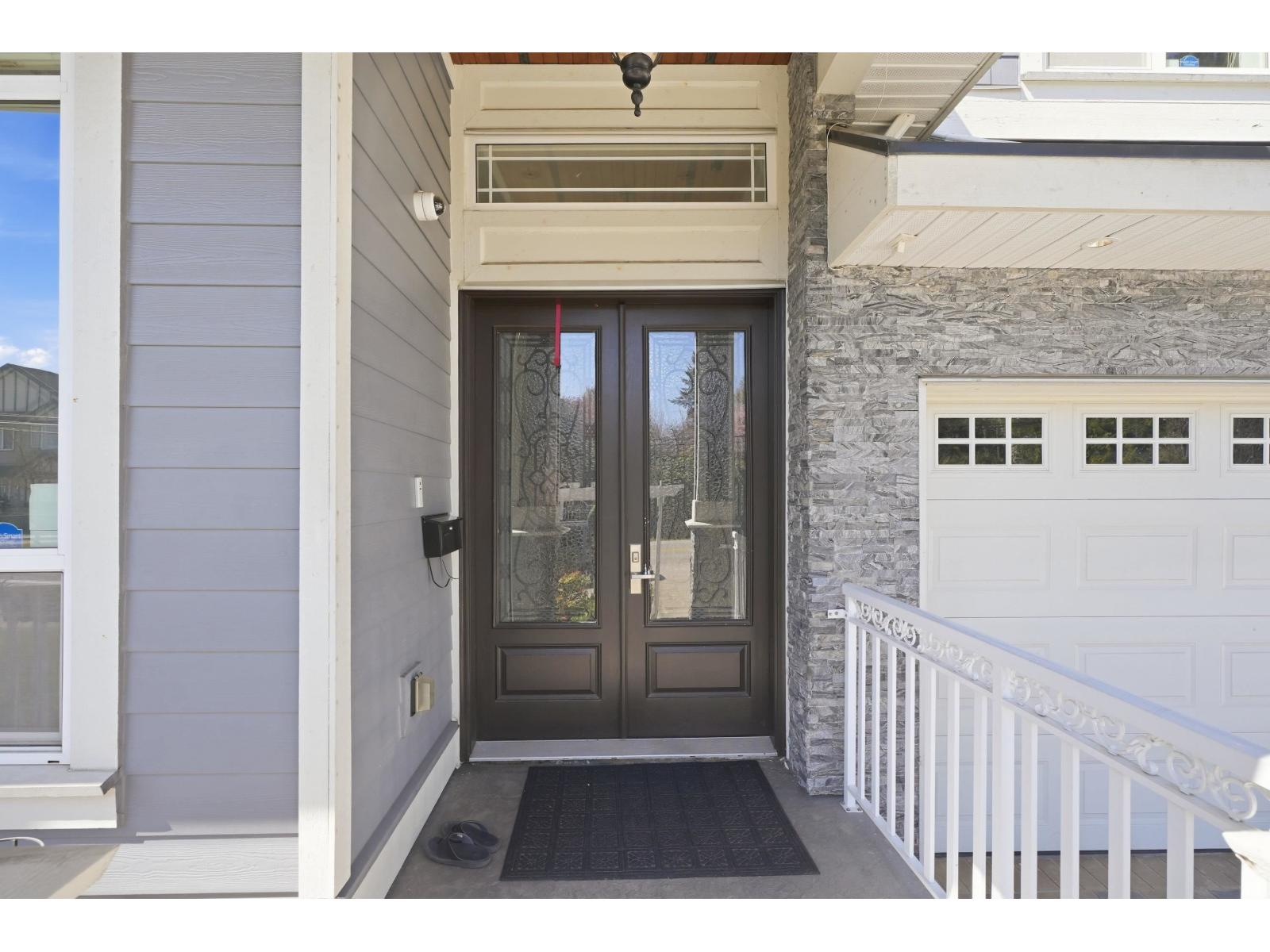 6559 142 Street, Surrey, British Columbia  V3W 5M5 - Photo 4 - R3109206