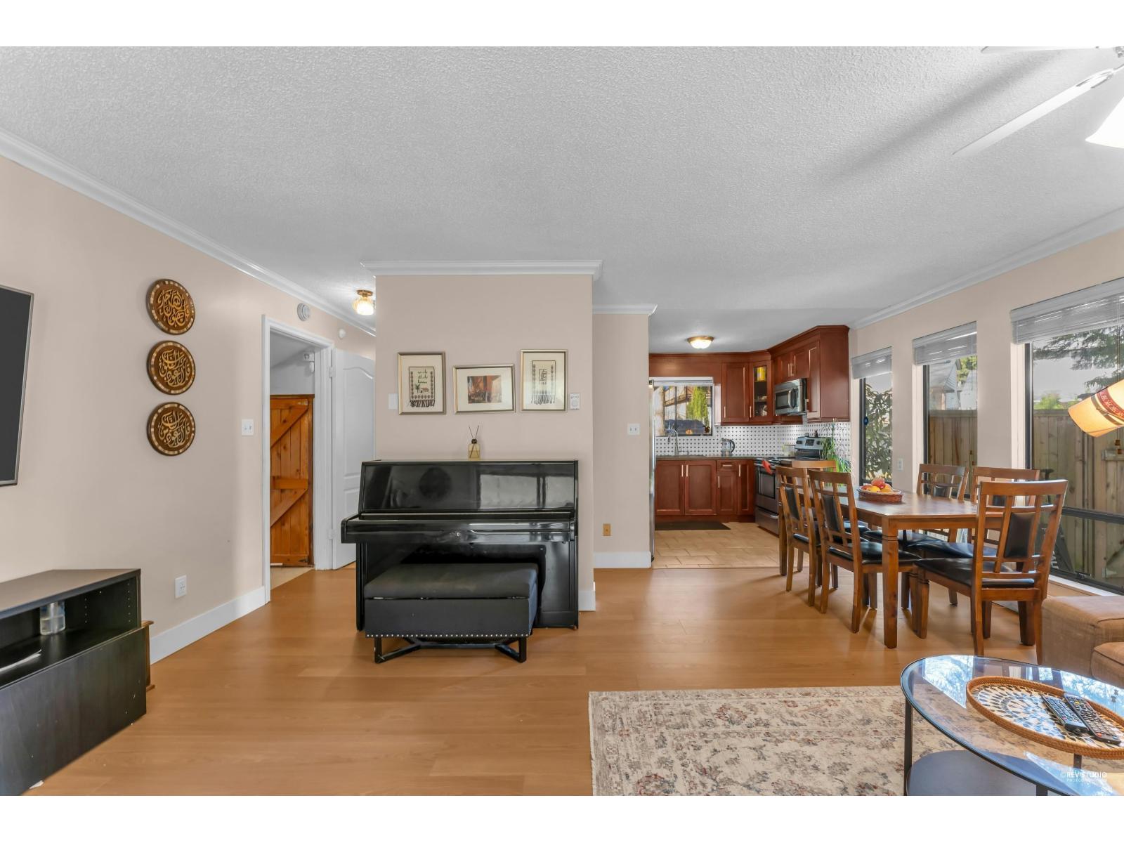 6717 141 STREET, Surrey, British Columbia