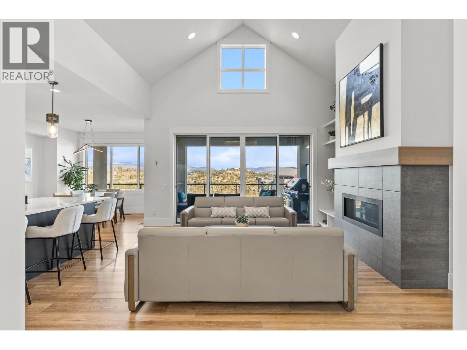 203 Grange Drive, Vernon, British Columbia  V1H 2M1 - Photo 9 - 10382342