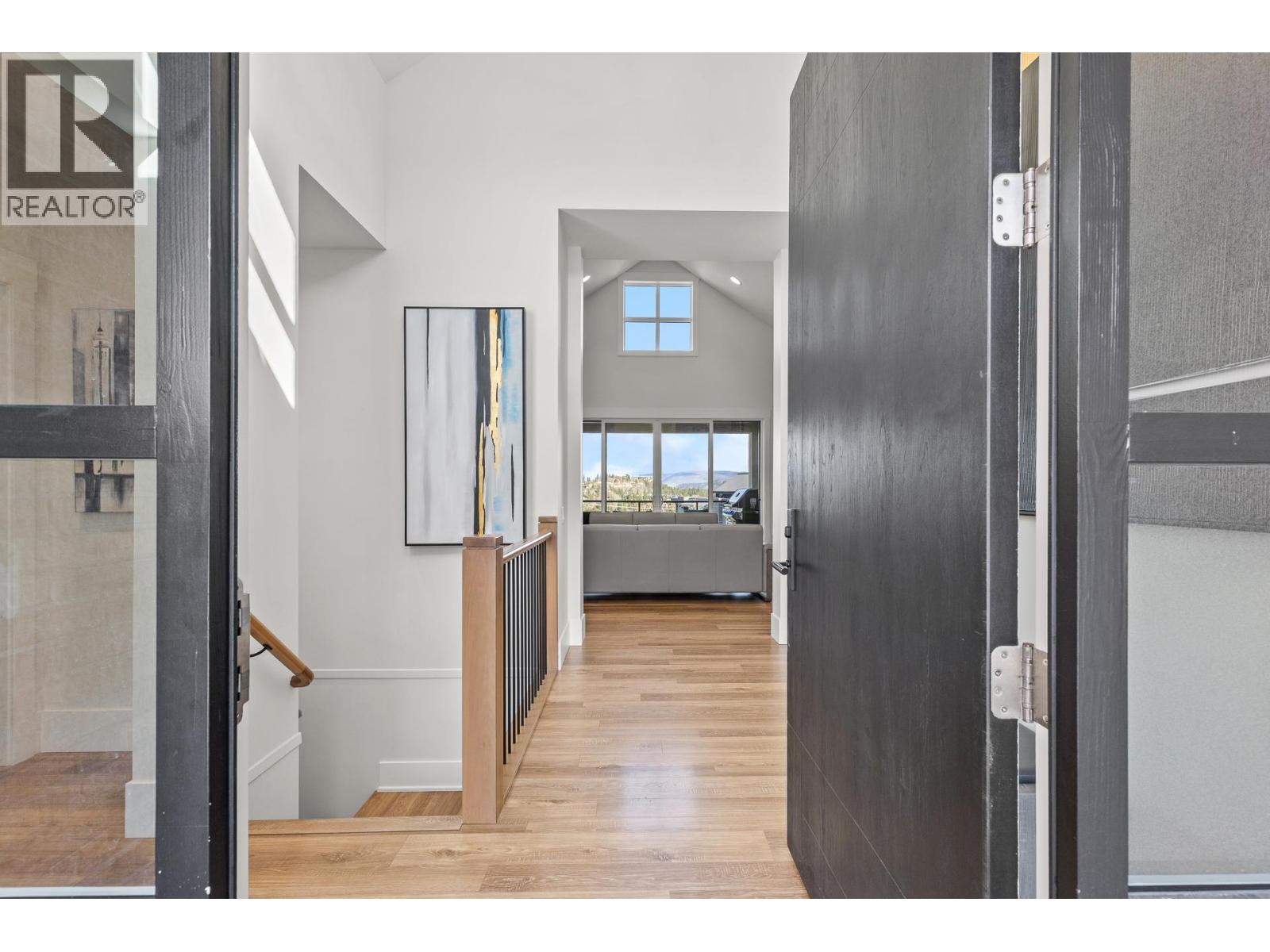 203 Grange Drive, Vernon, British Columbia  V1H 2M1 - Photo 5 - 10382342