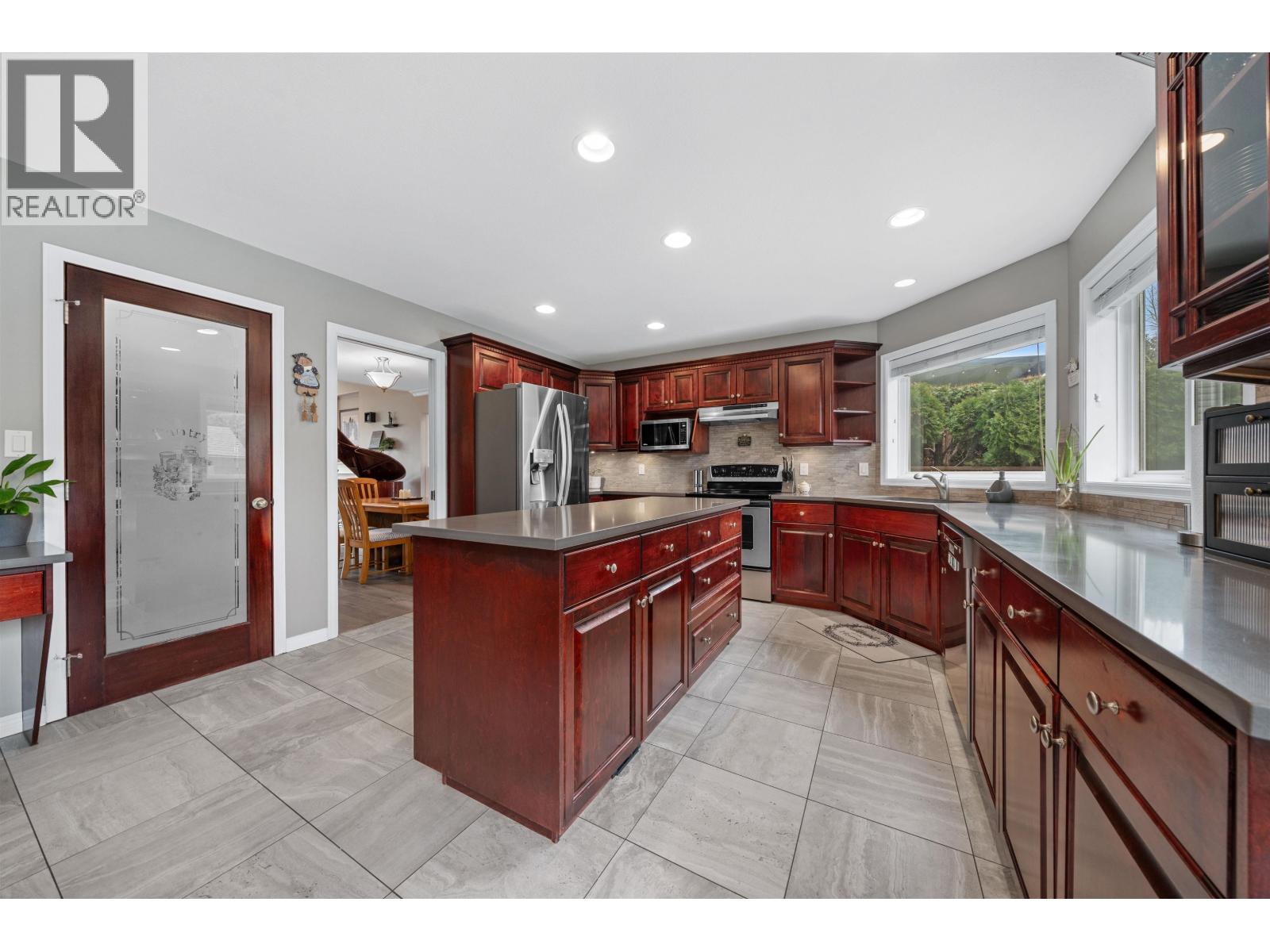 19386 123 Avenue, Pitt Meadows, British Columbia  V3Y 2K3 - Photo 12 - R3111112