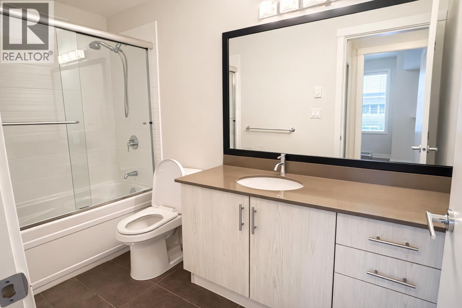 304 7777 Royal Oak Avenue, Burnaby, British Columbia  V5J 4K2 - Photo 12 - R3109461