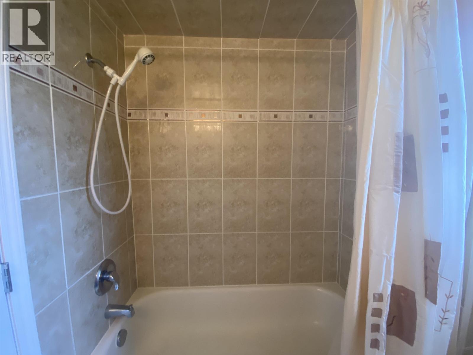 7635 10th Avenue, Burnaby, British Columbia  V3N 2S1 - Photo 26 - R3111217