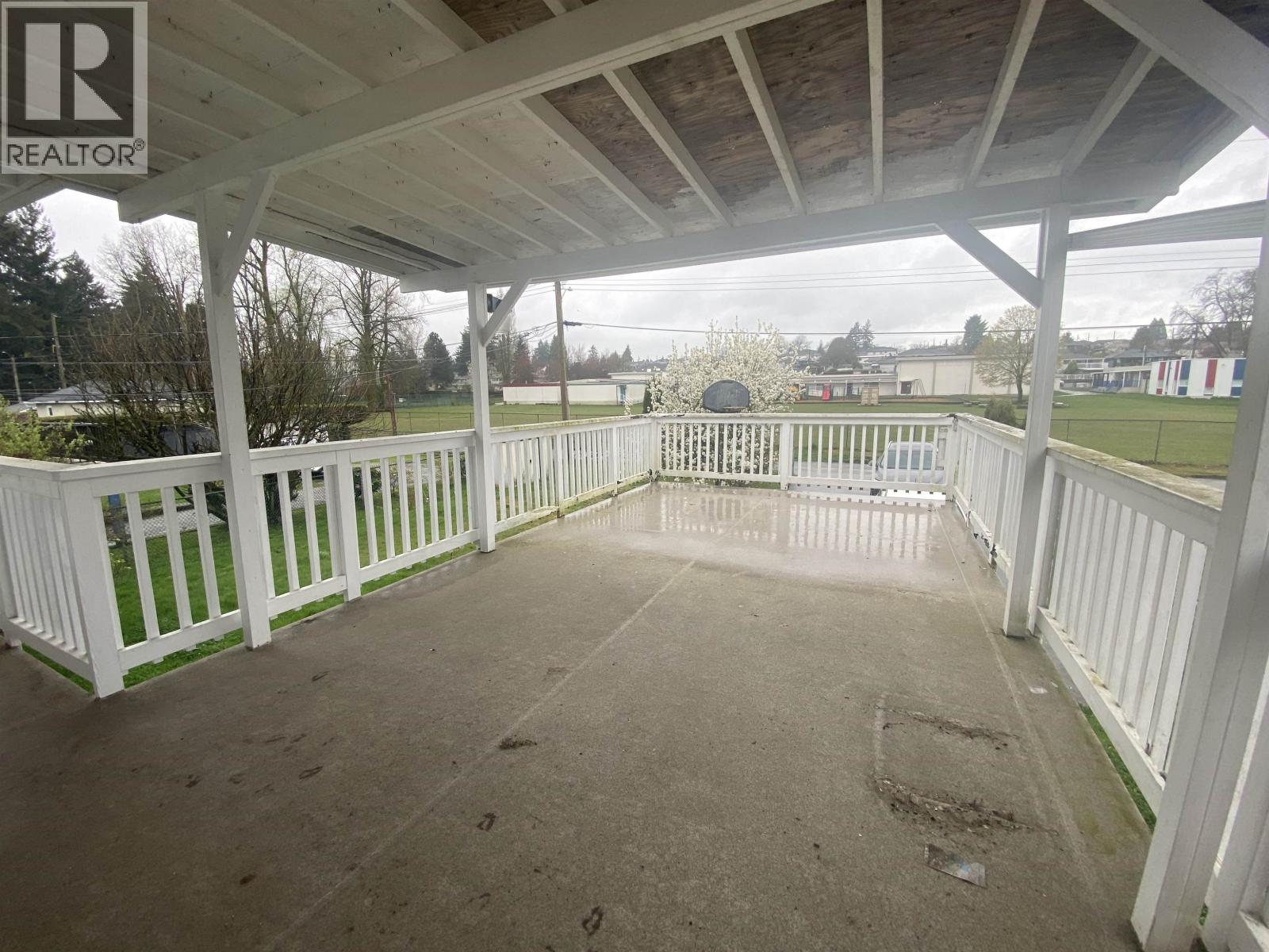 7635 10th Avenue, Burnaby, British Columbia  V3N 2S1 - Photo 5 - R3111217