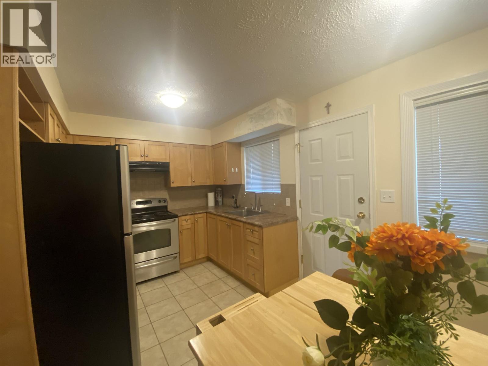 7635 10th Avenue, Burnaby, British Columbia  V3N 2S1 - Photo 18 - R3111217