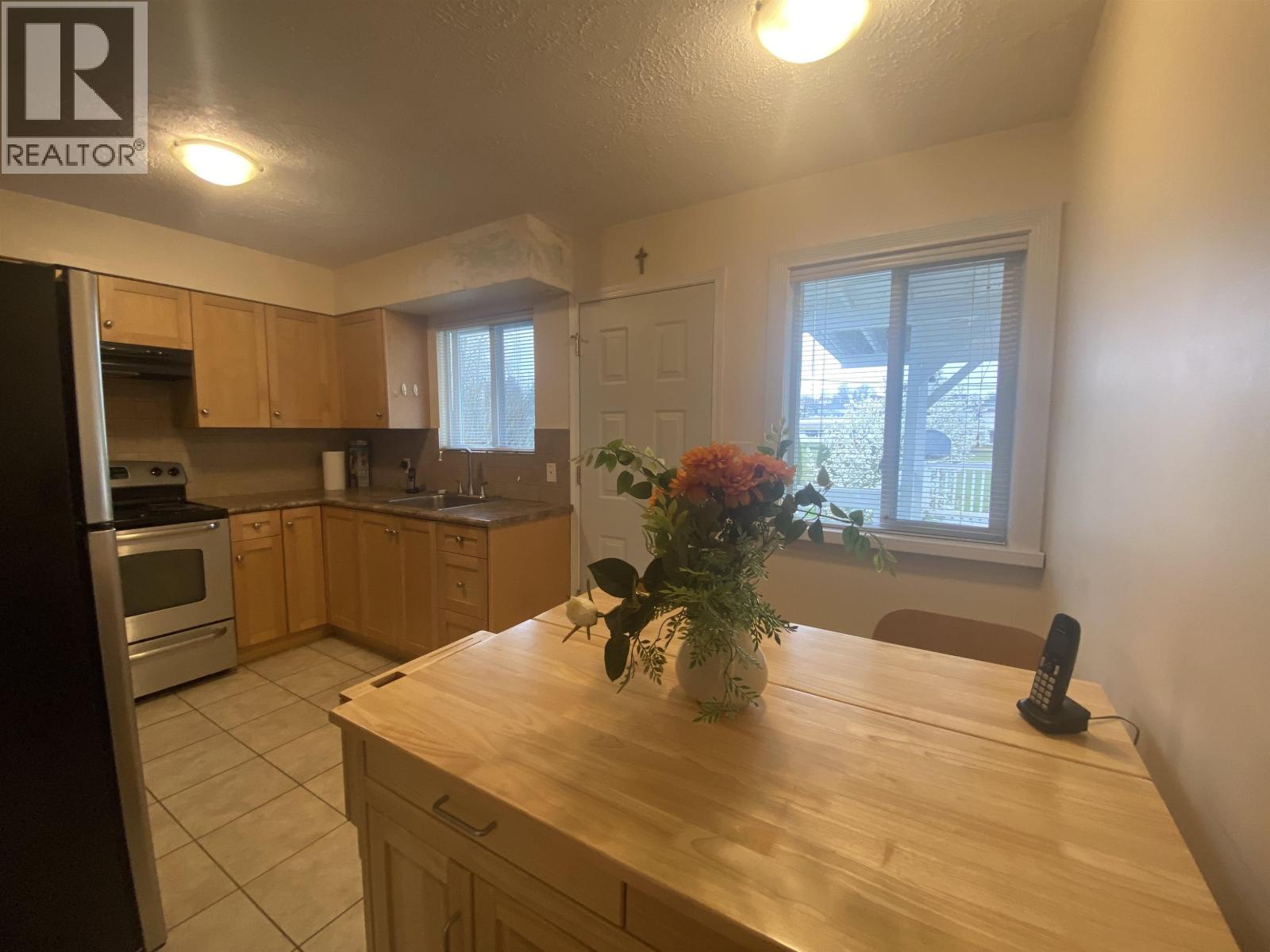 7635 10th Avenue, Burnaby, British Columbia  V3N 2S1 - Photo 14 - R3111217