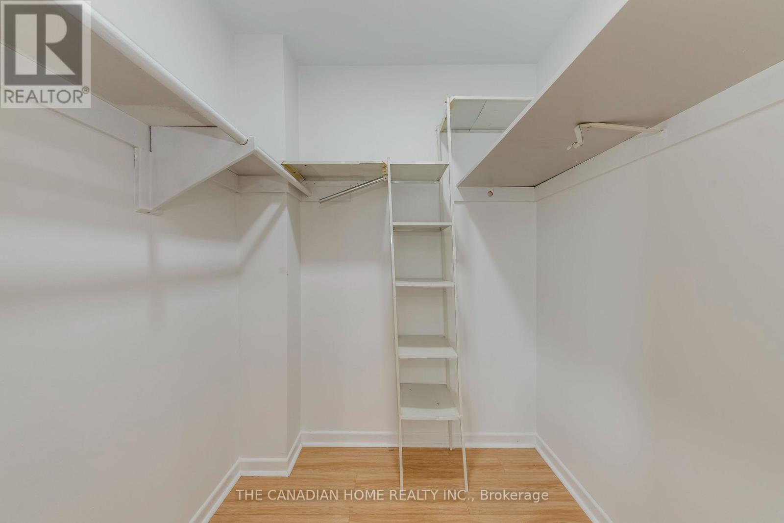 35 - 41 Mississauga Valley Boulevard E, Mississauga, Ontario  L5A 3N5 - Photo 23 - W13009672