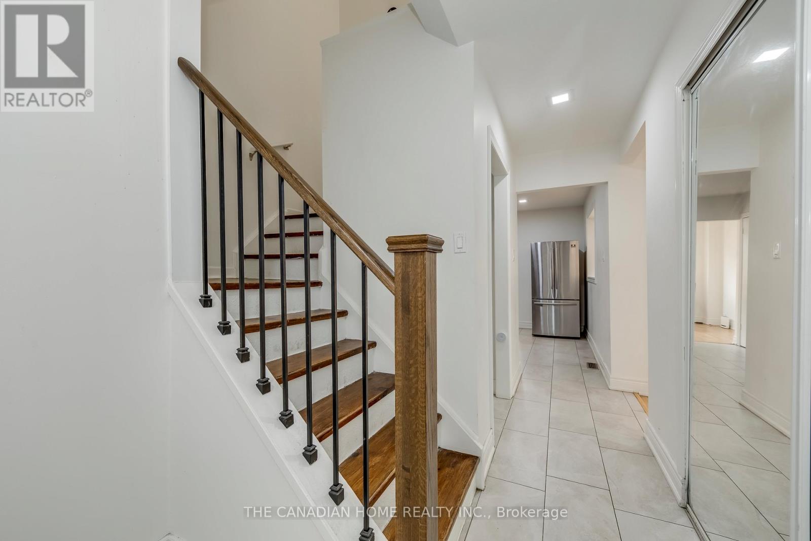 35 - 41 Mississauga Valley Boulevard E, Mississauga, Ontario  L5A 3N5 - Photo 6 - W13009672