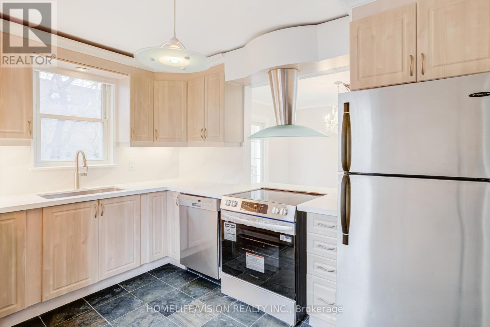 26 Miles Road, Toronto, Ontario  M8V 1V3 - Photo 4 - W13009674