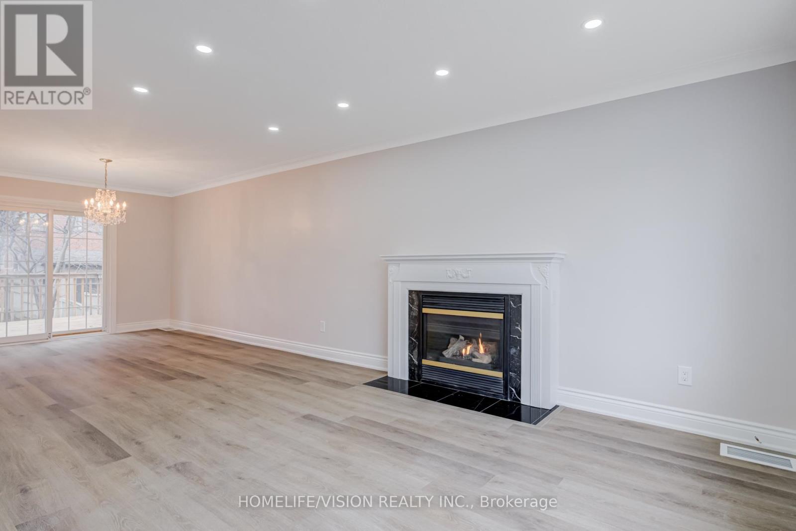 26 Miles Road, Toronto, Ontario  M8V 1V3 - Photo 8 - W13009674