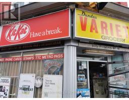 3115 DUNDAS STREET W, Toronto, Ontario