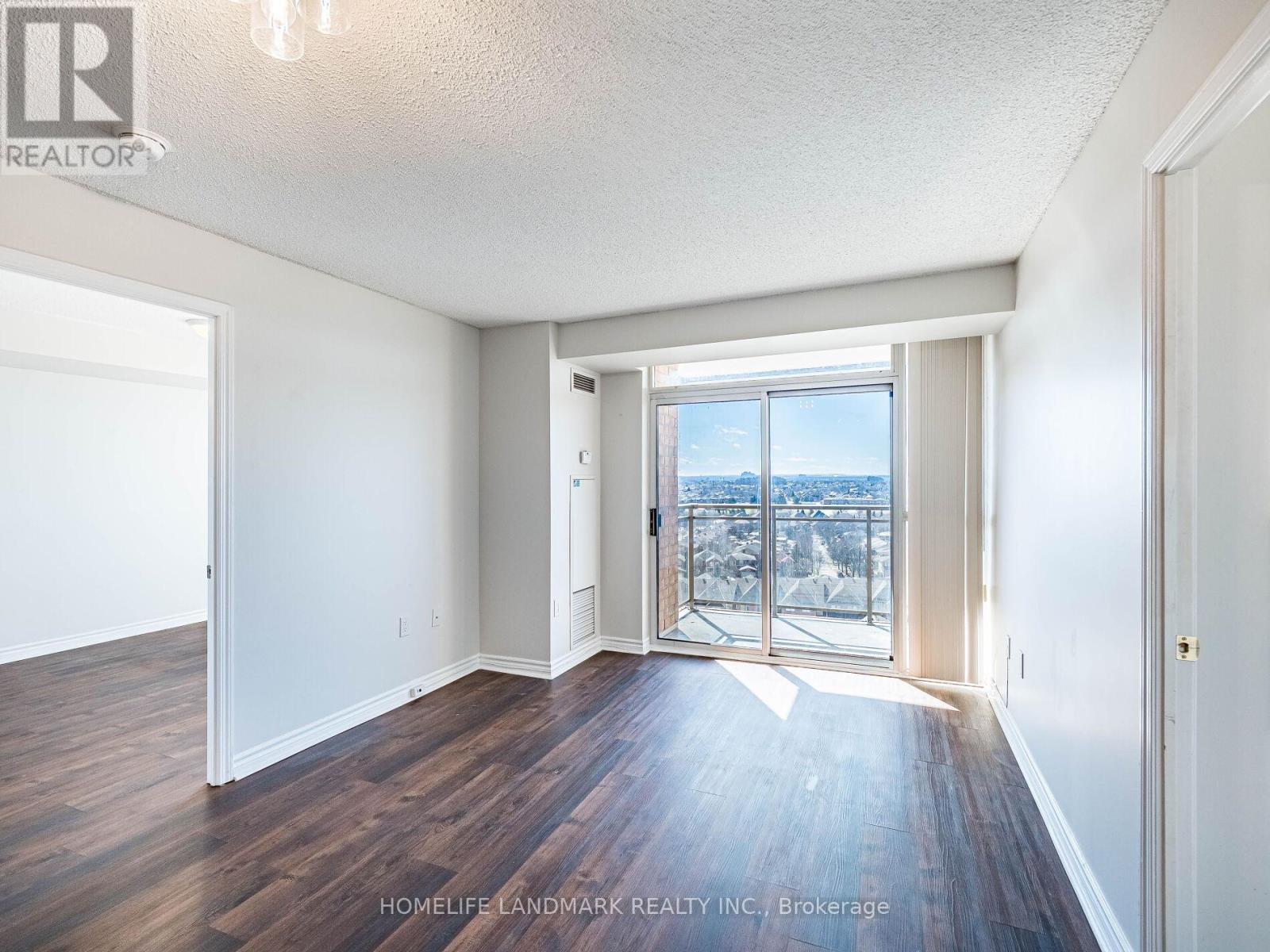 1210 - 55 Strathaven Drive, Mississauga, Ontario  L5R 4G9 - Photo 3 - W13009696