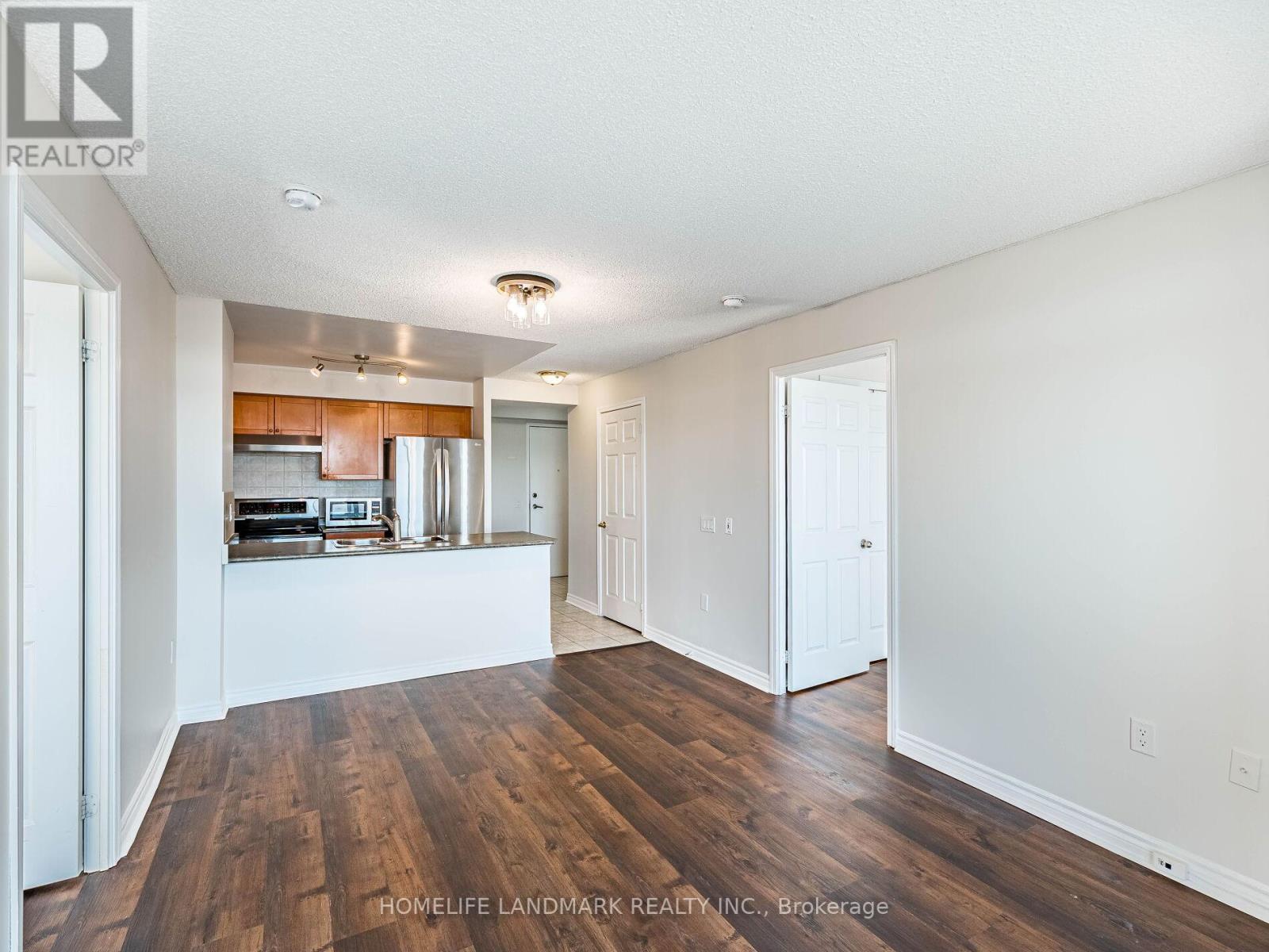 1210 - 55 Strathaven Drive, Mississauga, Ontario  L5R 4G9 - Photo 5 - W13009696