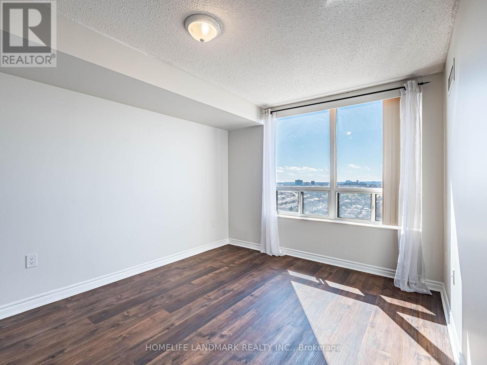 1210 - 55 Strathaven Drive, Mississauga, Ontario  L5R 4G9 - Photo 7 - W13009696