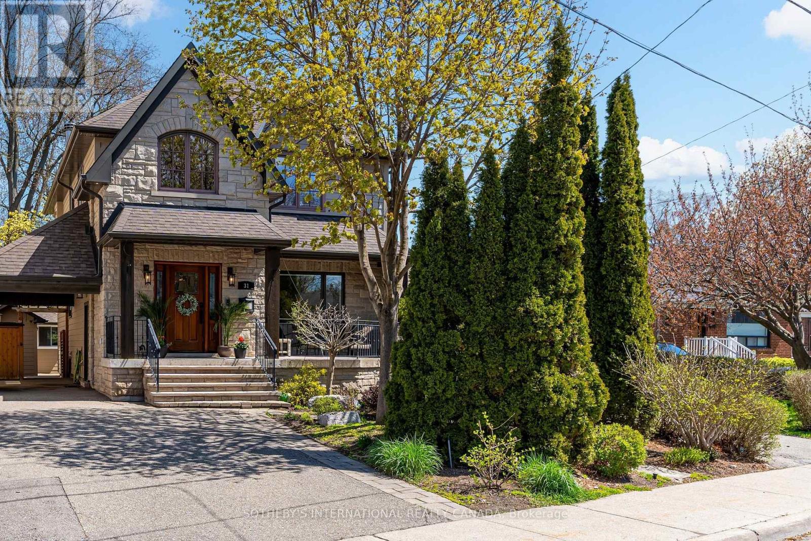 31 Maple Avenue N, Mississauga (Port Credit), Ontario  L5H 2R9 - Photo 2 - W13009768