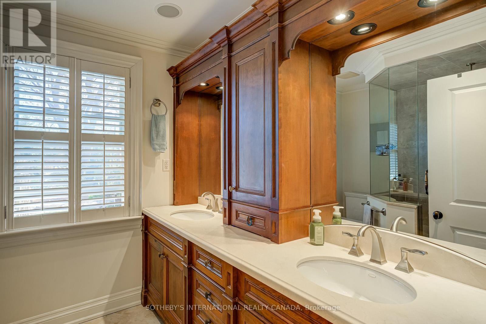 31 Maple Avenue N, Mississauga, Ontario  L5H 2R9 - Photo 20 - W13009768