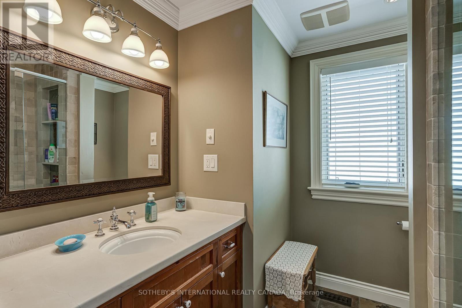 31 Maple Avenue N, Mississauga, Ontario  L5H 2R9 - Photo 34 - W13009768