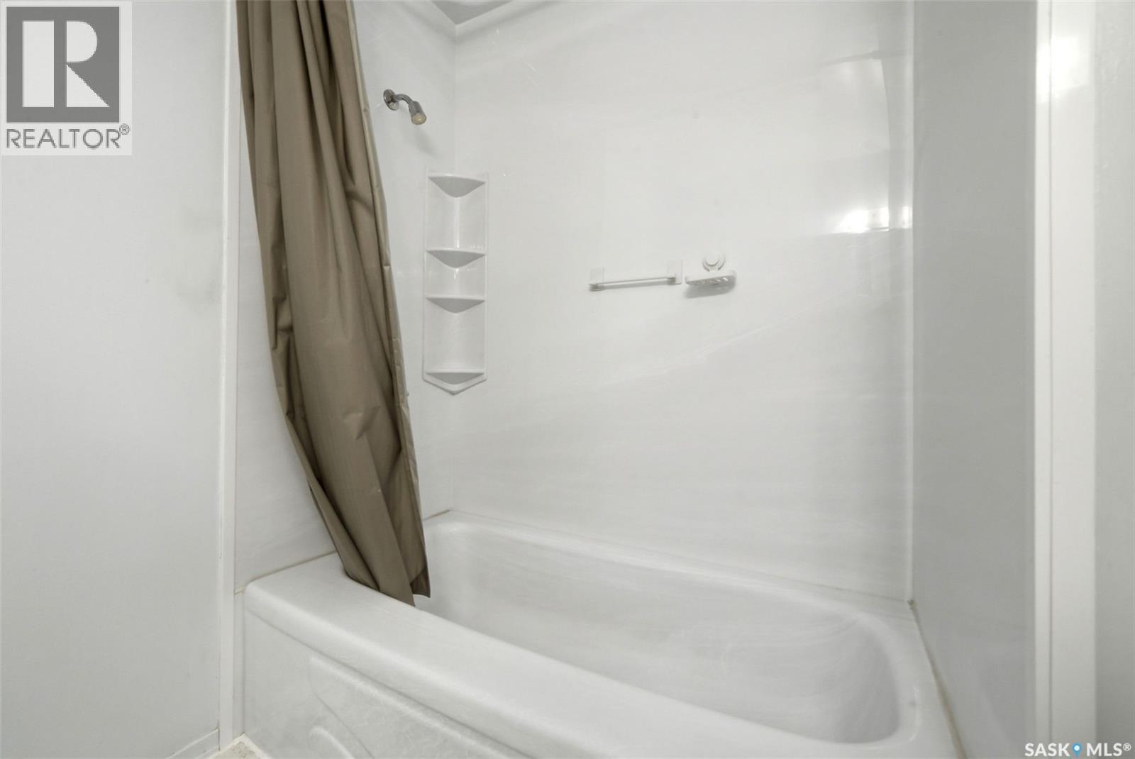 115 Knowles Crescent, Regina, Saskatchewan  S4S 4P3 - Photo 15 - SK033124