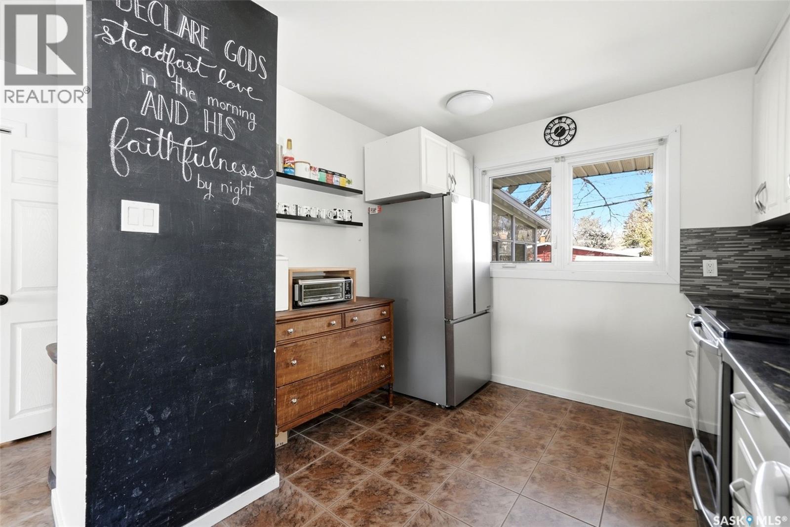 115 Knowles Crescent, Regina, Saskatchewan  S4S 4P3 - Photo 7 - SK033124