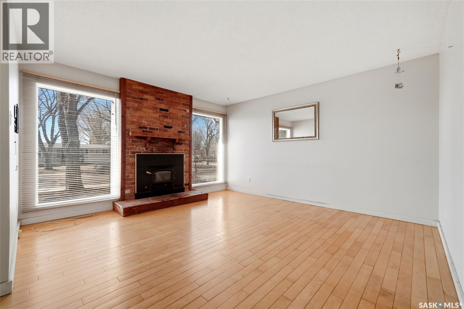 504 Shannon Road, Regina, Saskatchewan  S4S 5J5 - Photo 4 - SK033111