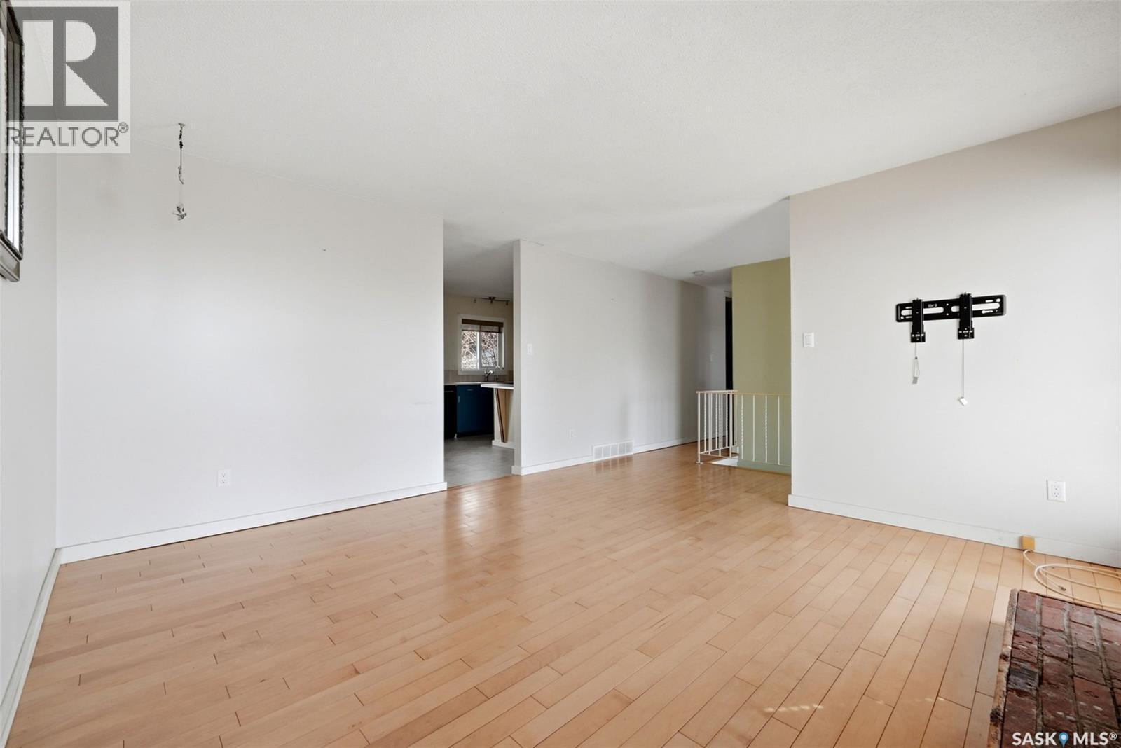 504 Shannon Road, Regina, Saskatchewan  S4S 5J5 - Photo 6 - SK033111