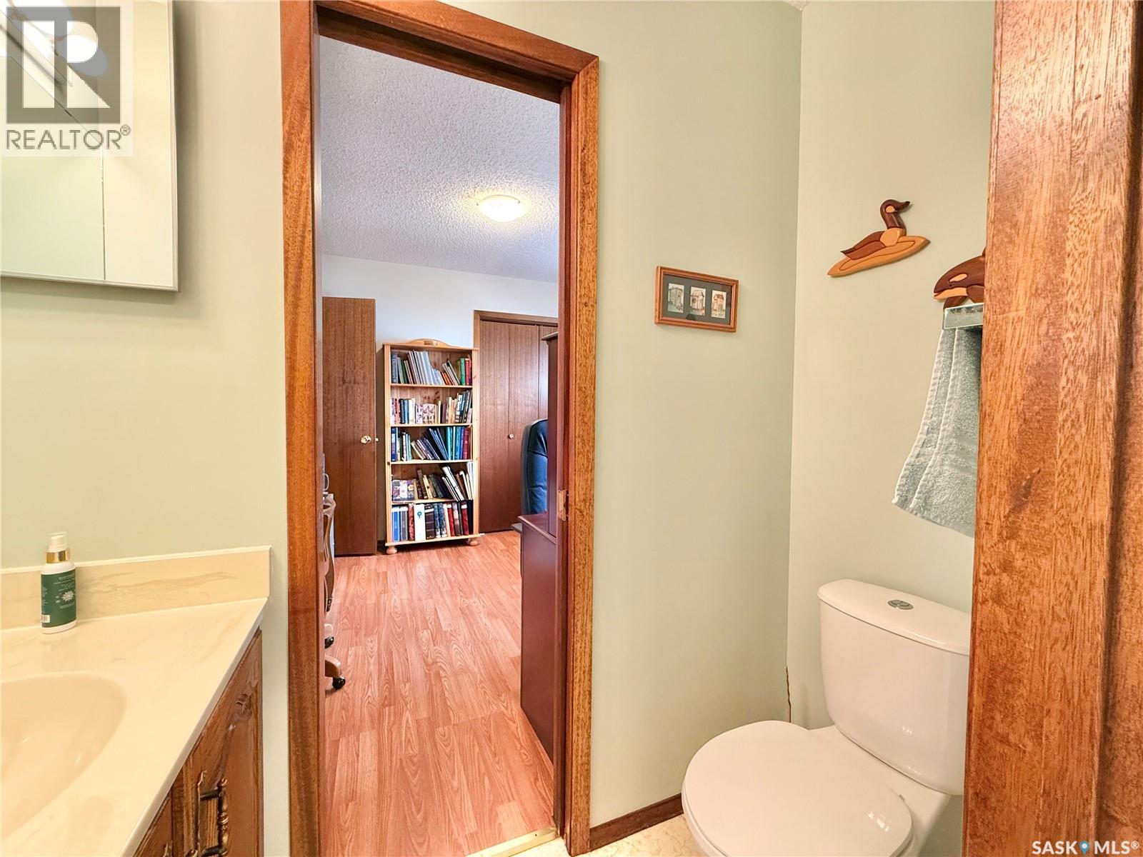 329 Douglass Street, Outlook, Saskatchewan  S0L 2N0 - Photo 19 - SK033110