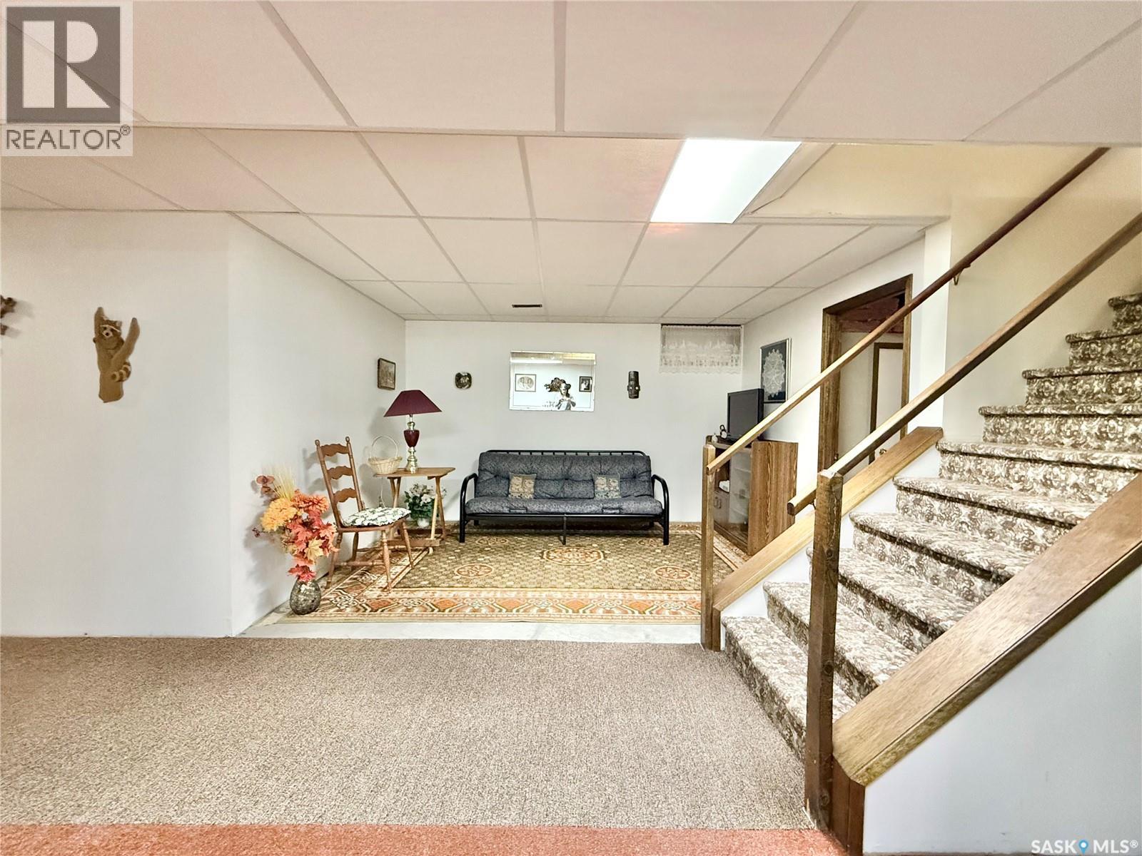 329 Douglass Street, Outlook, Saskatchewan  S0L 2N0 - Photo 31 - SK033110