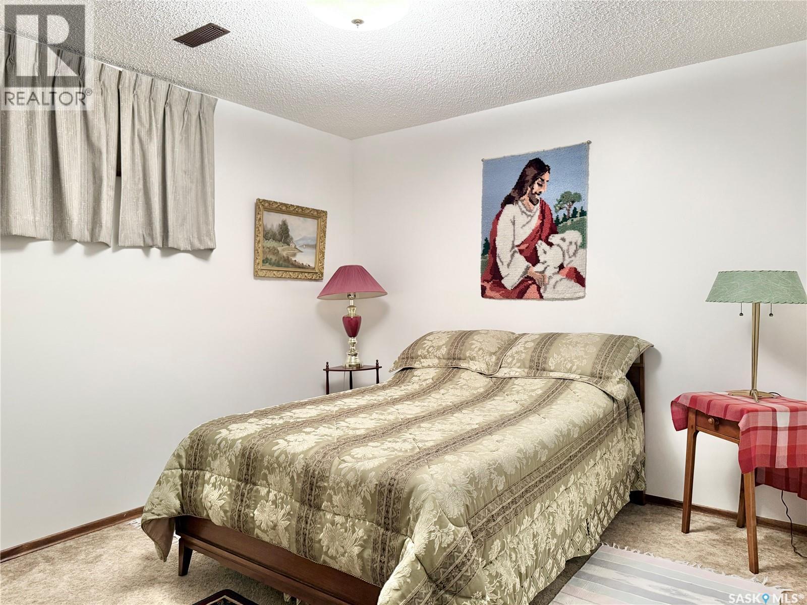 329 Douglass Street, Outlook, Saskatchewan  S0L 2N0 - Photo 33 - SK033110