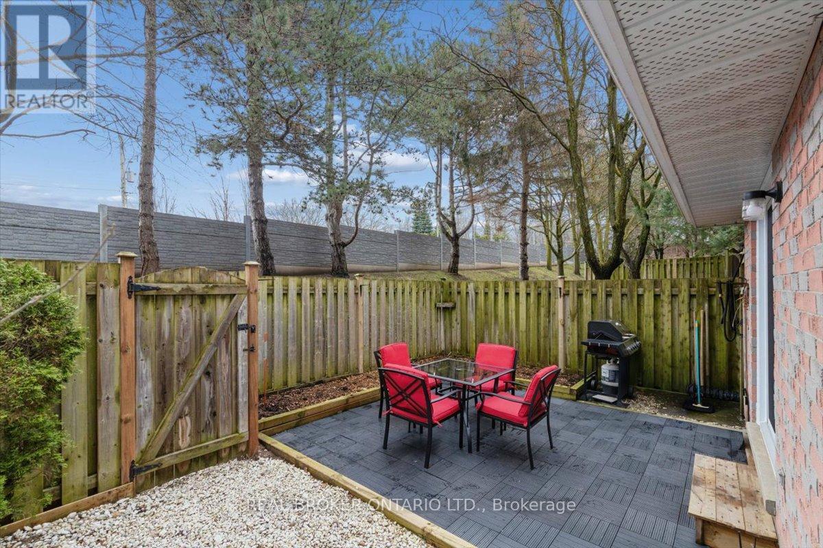 3 - 481 Beechwood Drive, Waterloo, Ontario  N2T 1H8 - Photo 33 - X13009756