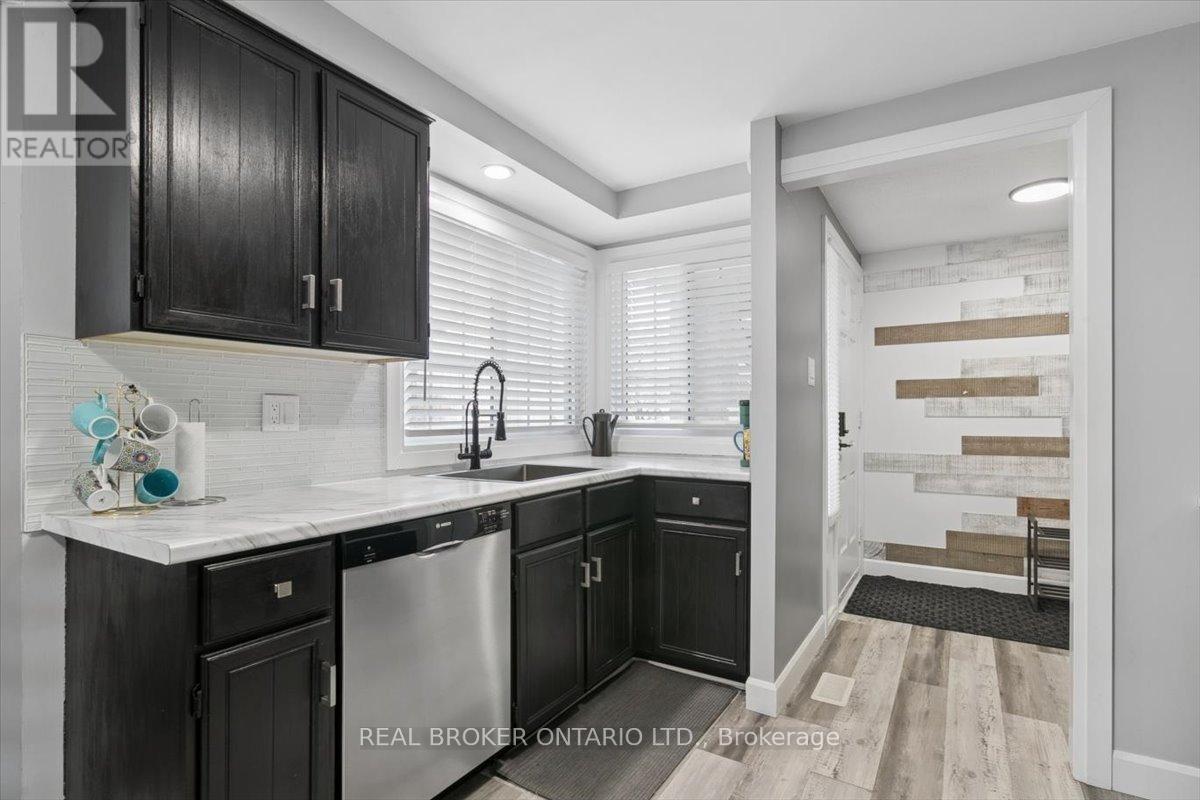 3 - 481 Beechwood Drive, Waterloo, Ontario  N2T 1H8 - Photo 8 - X13009756