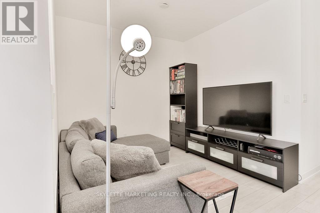 659 - 31 Tippett Road, Toronto, Ontario  M3H 0C8 - Photo 12 - C13007908