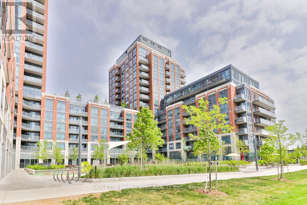 659 - 31 TIPPETT ROAD, Toronto, Ontario